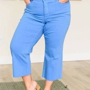 Women's Blue JeansLisa Hi-Rise Control Top Wide Leg Crop Judy Blue Jeans in Sky